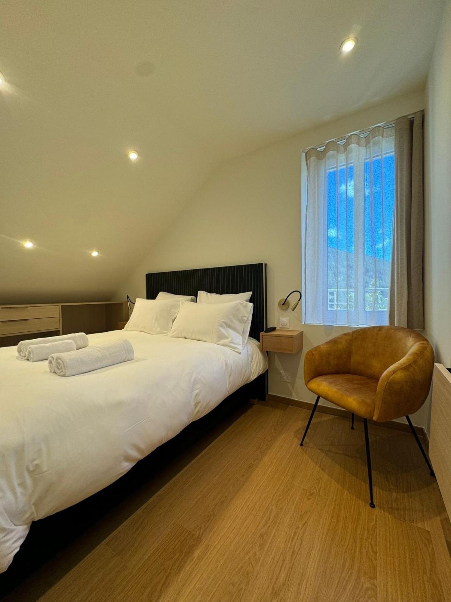 Appartements Confortables Avec Vue Montagne - Residence Villa Belle Fleur Château-Ville-Vieille Eksteriør bilde